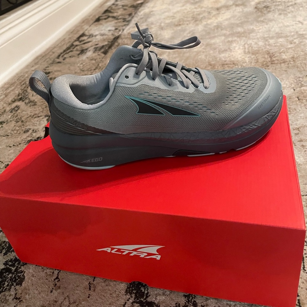 Altra Paradigm 5